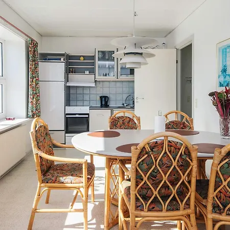 4 Person In Tatil Evi