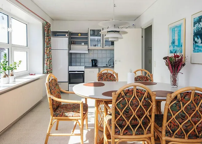 4 Person In Tatil Evi